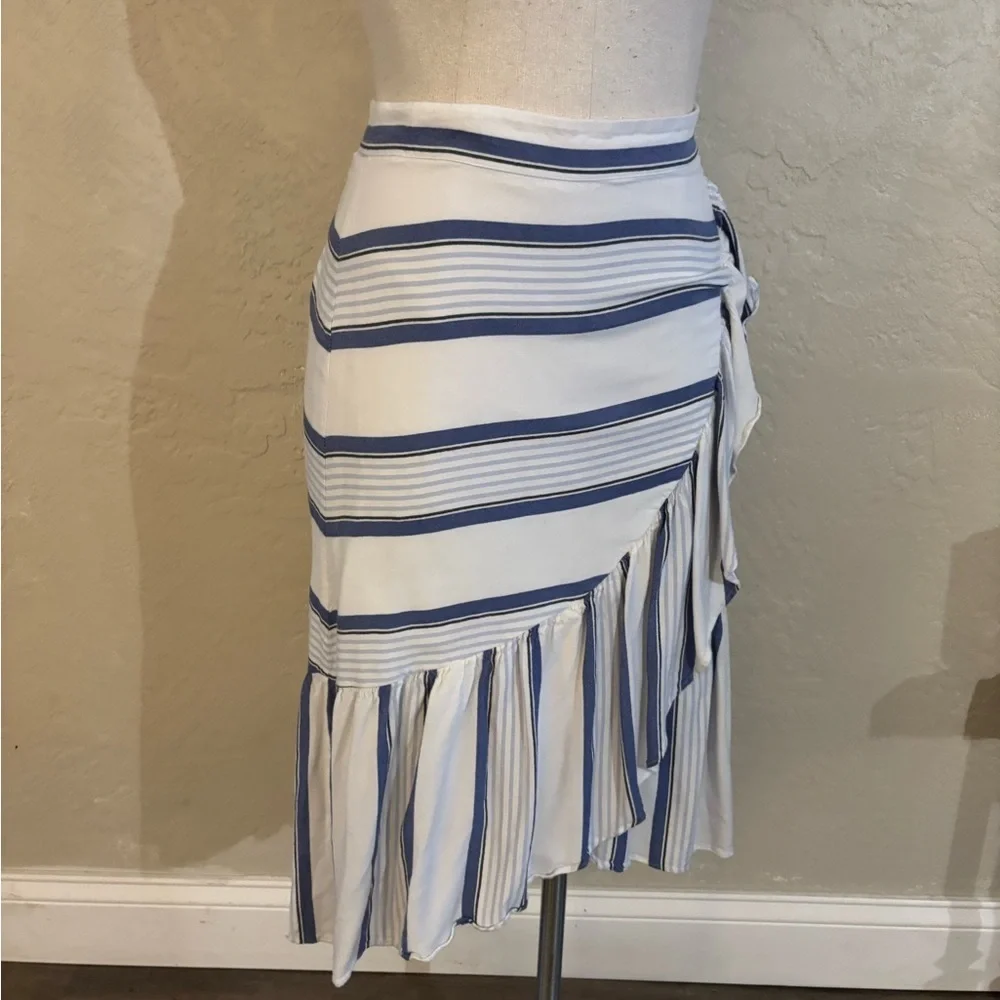 Ann Taylor Loft Striped Blue and White Ruffle Wrap Skirt Sz 0